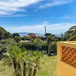 Villa à Proximité De La De L'almanarre *