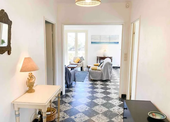 A Proximite De La De L'almanarre * Hyères